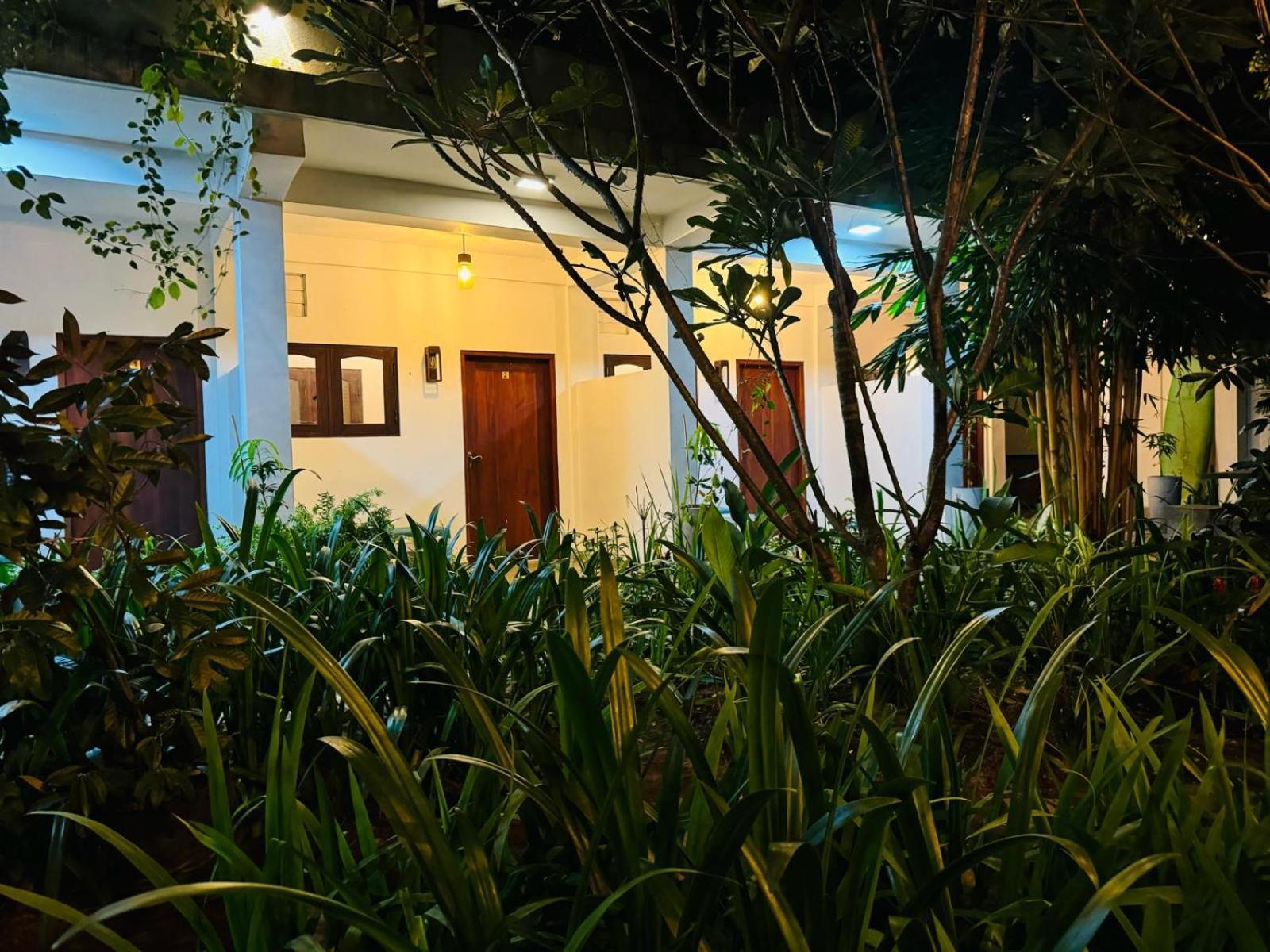 Double Mango Villa كاتوناياكى المظهر الخارجي الصورة